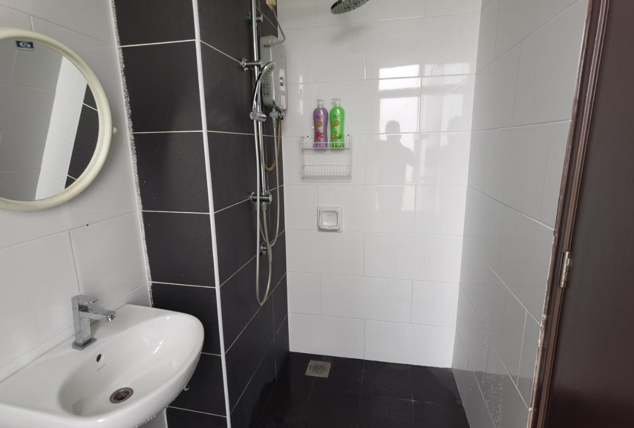 Rnc 6 Apartman Ipoh Kültér fotó